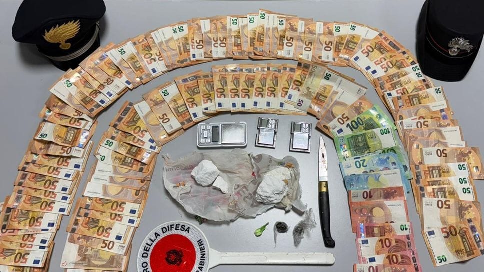 Due operazioni antidroga per i carabinieri di Clusone nei giorni di Natale, una donna è stata arrestata a Costa Volpino e un 35enne denunciato a Cene