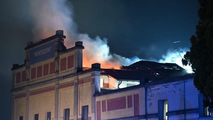 romano di lombardia incendio all8217ex montecatini colpiti anche degli appartamenti foto
