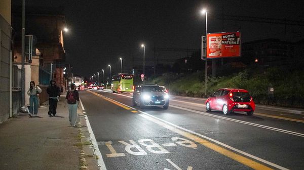 Riaperto viale Giulio Cesare San Giorgio più stretta di notte