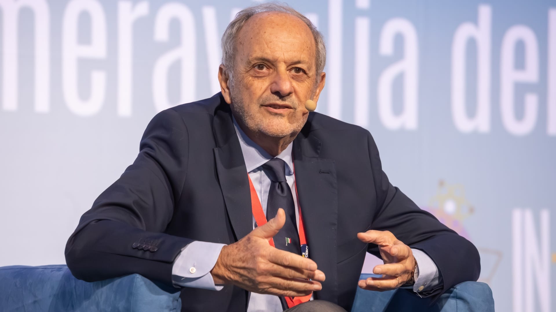 il miracolo di bergamoscienza secondo guido tonelli da Ecodibergamo.it il miracolo di bergamoscienza secondo guido tonelli
