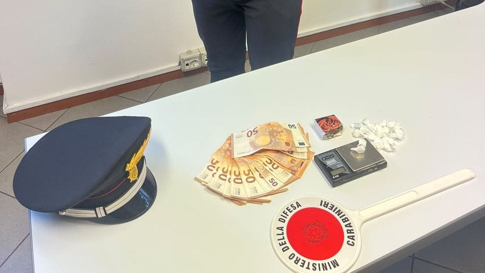 Cocaina e hashish nell’auto, arrestato 31enne a Terno d’Isola
