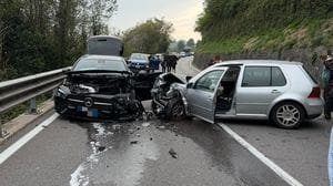 Frontale sulla provinciale 91 tra Villongo e Sarnico: tre feriti e lunghe code