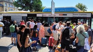 Linea 1, Atb: più controlli e assistenza alle fermate di Bergamo e Oriocenter