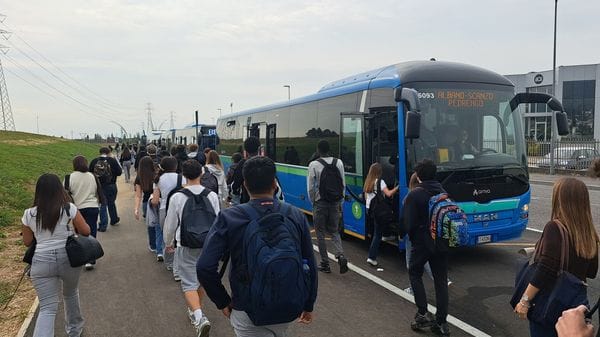 Bus per le scuole: disagi nelle valli e sui laghi - Il report