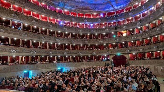 Teatri, contratto scaduto da cinque anni: mobilitazione anche a Bergamo