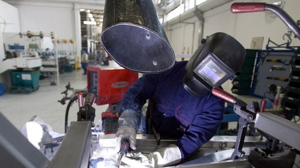Aziende in difficoltà, il sostegno si estende  anche alle «micro»