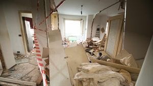 Esplosione di via Longo, psicologo per chi vive nel palazzo