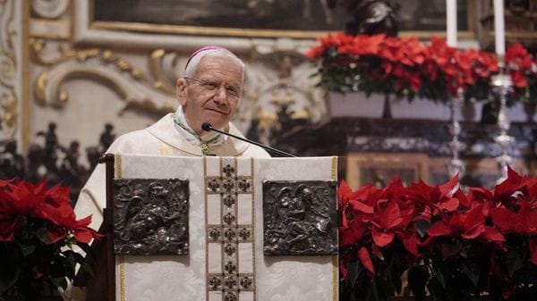 Il Vescovo Beschi cittadino onorario, sì unanime del Consiglio comunale: «Legame forte con Bergamo»