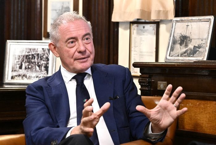 Urso, lavoriamo per prorogare price cap sui carburanti ai prossimi mesi