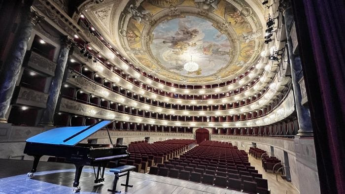 teatri sciopero il 27 ottobre oltre cento lavoratori coinvolti a bergamo