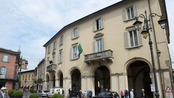 Treviglio, tornano gli odori molesti: il Comune chiede di valutare sanzioni