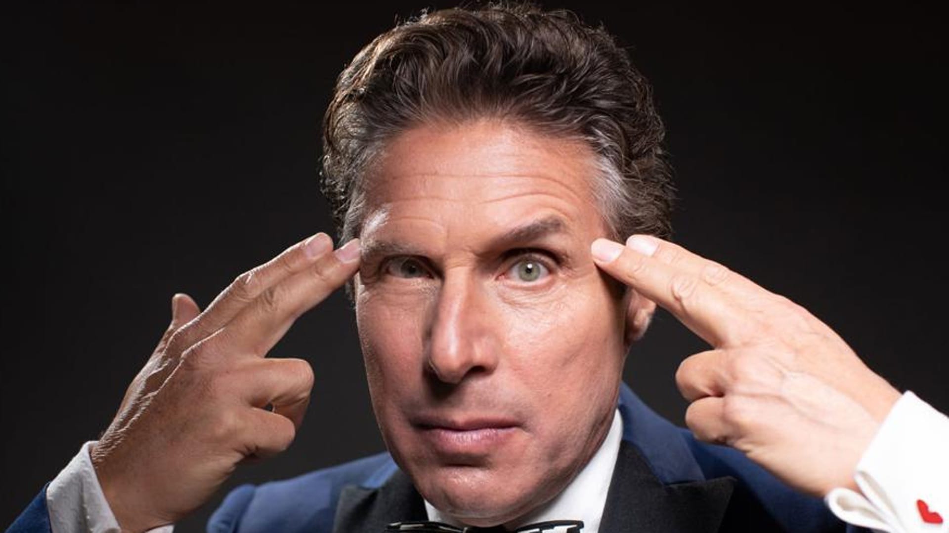 Una serata di magia e cabaret a Bergamo con Raul Cremona Una serata di magia e cabaret a Bergamo con Raul Cremona