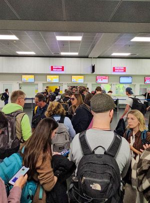 «Noi, in coda alle biglietterie Saltati impegni e prenotazioni»