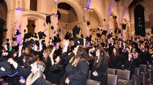 Università, un ponte in un mondo di confini