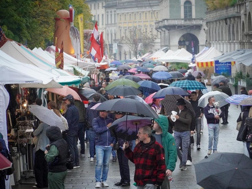 Mercatanti in Fiera, gran finale sul Sentierone: almeno 100 mila presenze in 4 giorni - Foto e video