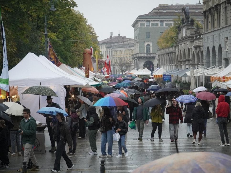 Mercatanti in Fiera, gran finale sul Sentierone: almeno 100 mila presenze in 4 giorni - Foto e video