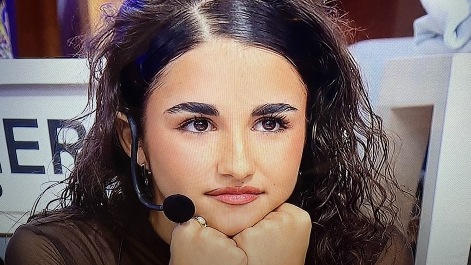 «Amici», Charli si scatena nel ballo tra lodi e critiche 