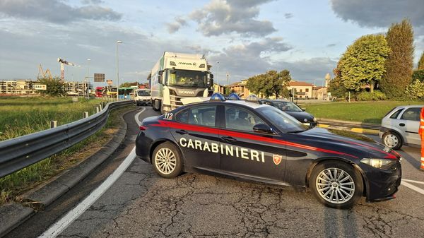 Antegnate, schianto all’alba tra un furgone e una moto: deceduto un 35enne
