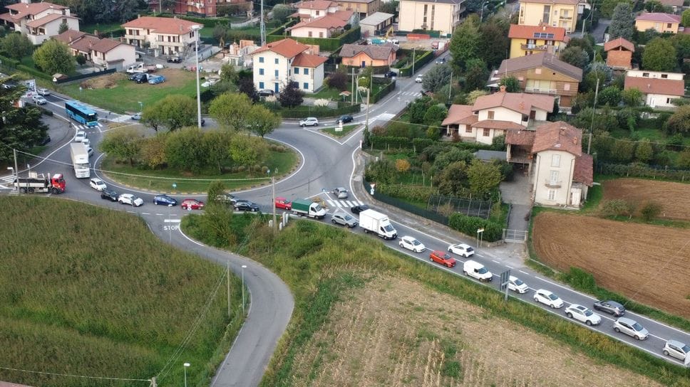L’ingresso all’Asse a Bonate, migliaia in coda: «Ora le soluzioni»