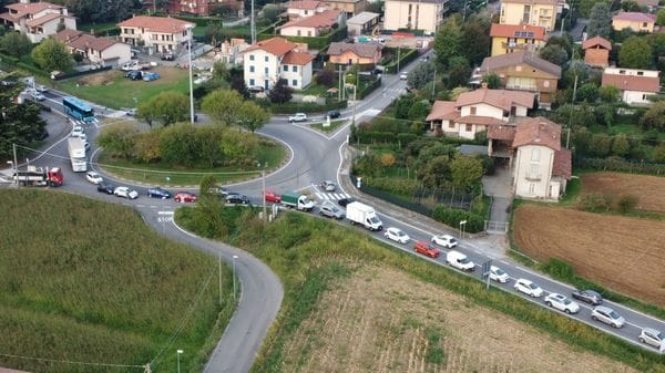 L’ingresso all’Asse a Bonate, migliaia in coda: «Ora le soluzioni»