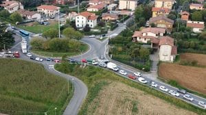 L’ingresso all’Asse a Bonate, migliaia in coda: «Ora le soluzioni»