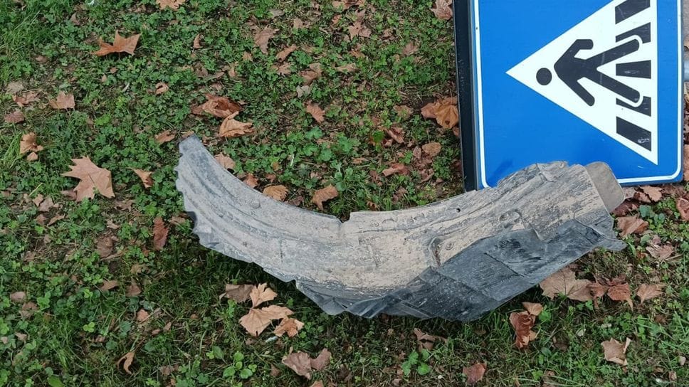 Cologno al Serio, abbatte i cartelli stradali e fugge: 45enne fermato, era ubriaco - Foto