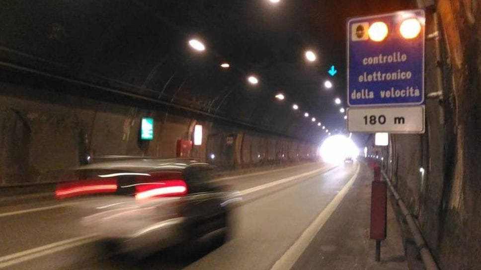 Velocità, arrivano le multe variabili. Si pagherà in base ai km superati