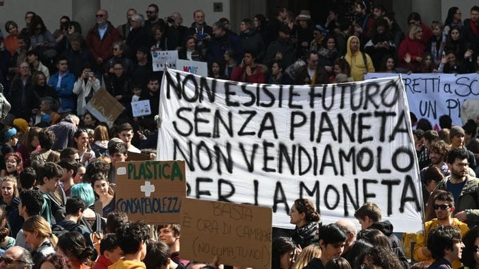 il grido dei ragazzi agli adulti