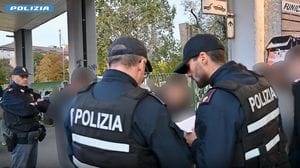 Commercianti preoccupati per il corteo degli studenti nel pomeriggio. Daspo a 12 giovani: genitori in lacrime