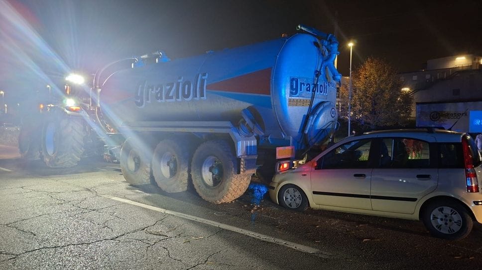 Incidente tra Ciserano e Pontirolo, motociclista 21enne in gravi condizioni