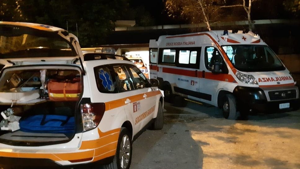 Cade con il monopattino a Urgnano alle 3 del mattino: 35enne in prognosi riservata