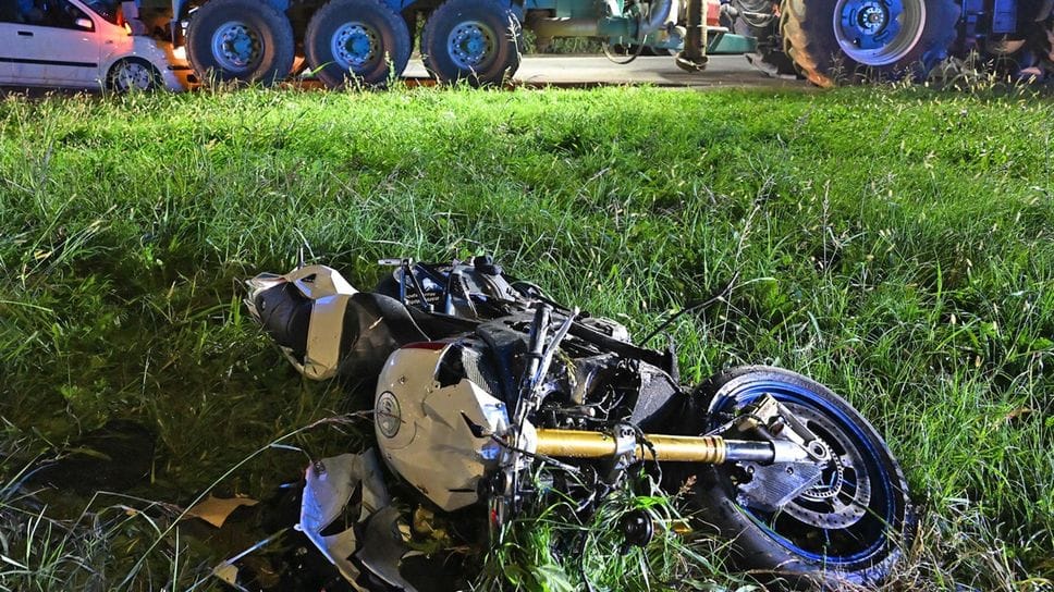 Ciserano, fuori strada in moto sulla Francesca: resta gravissimo il 34enne