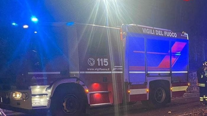 dalmine sostanza urticante in discoteca evacuate 500 persone al bobadilla da Ecodibergamo.it dalmine sostanza urticante in discoteca evacuate 500 persone al bobadilla