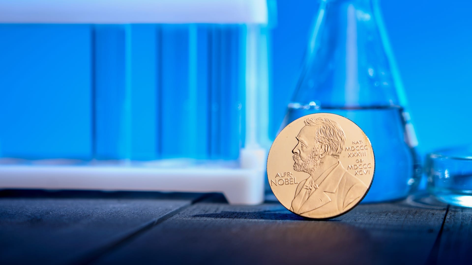 nobel per la chimica 2026 come controllare la mano delle molecole da Ecodibergamo.it nobel per la chimica 2026 come controllare la mano delle molecole