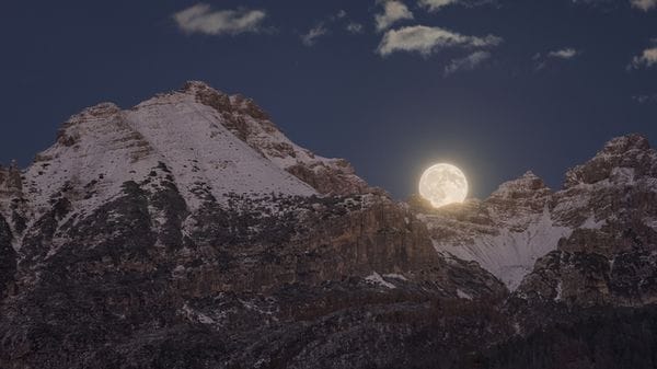 La Luna piena d’autunno sul Cadore 