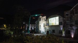 Zerowatt, iniziata la demolizione. In tantissimi ad Alzano - Foto e video