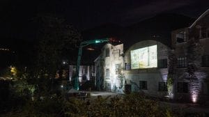 Zerowatt, iniziata la demolizione. In tantissimi ad Alzano - Foto