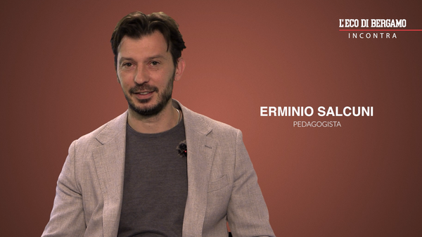 Adolescenti e un libro su di loro. Erminio Salcuni: «Ai genitori dico di ascoltare i figli»