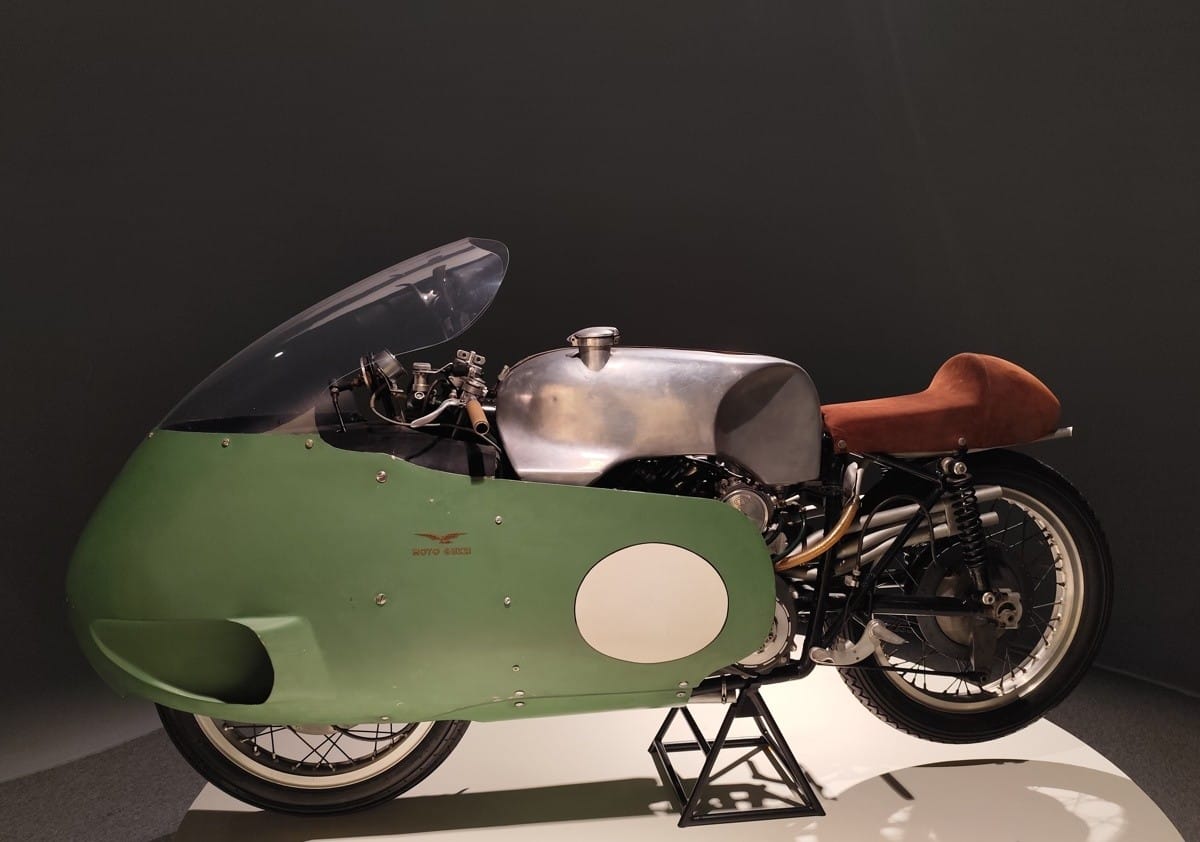 Museo Moto Guzzi, sulle tracce di Ken Kavanagh e del suo legame con Bergamo