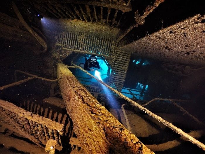 Batteri spazzini dei mari nei relitti della Seconda guerra mondiale  