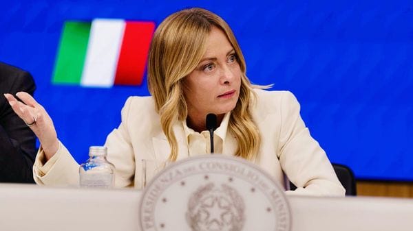 I due volti del governo verso il voto
