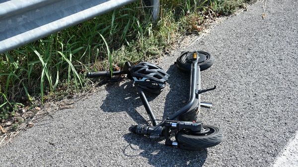 Incidente in monopattino, resta  grave il 16enne di Casirate