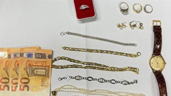 San Paolo d’Argon, finto finanziere deruba un’anziana: arrestato 21enne