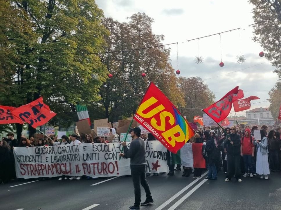 Protesta studenti a Bergamo, concordato il corteo verso piazzale Malpensata