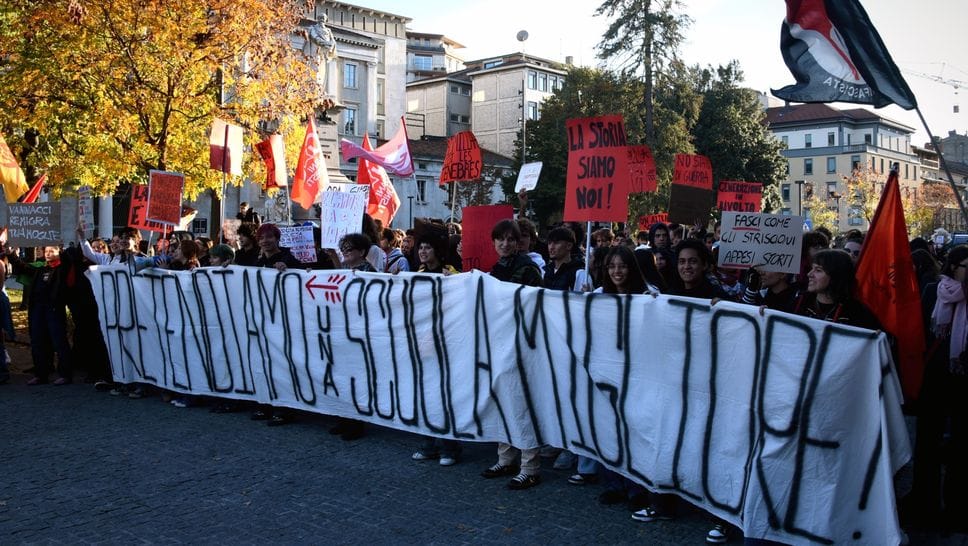 Venerdì in piazza: corteo vietato agli studenti la mattina. Usb nel pomeriggio