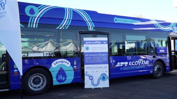A Monfalcone un impianto integrato per l'idrogeno green, alimenterà i bus