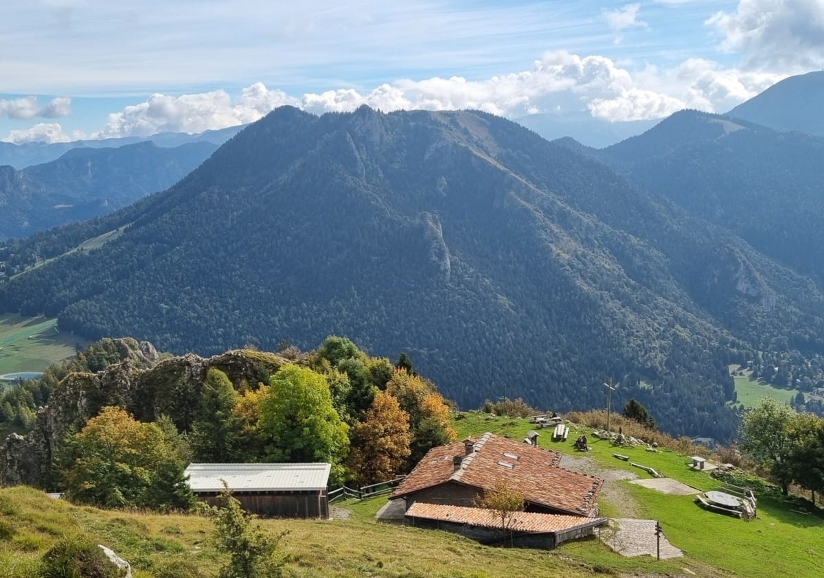 Al cospetto della Presolana, la regina delle Orobie