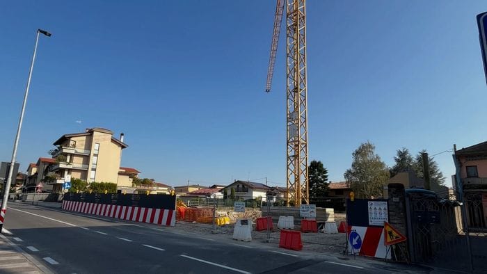 scanzorosciate gi249 l8217ex falegnameria caslini al suo posto case e parcheggi da Ecodibergamo.it scanzorosciate gi249 l8217ex falegnameria caslini al suo posto case e parcheggi
