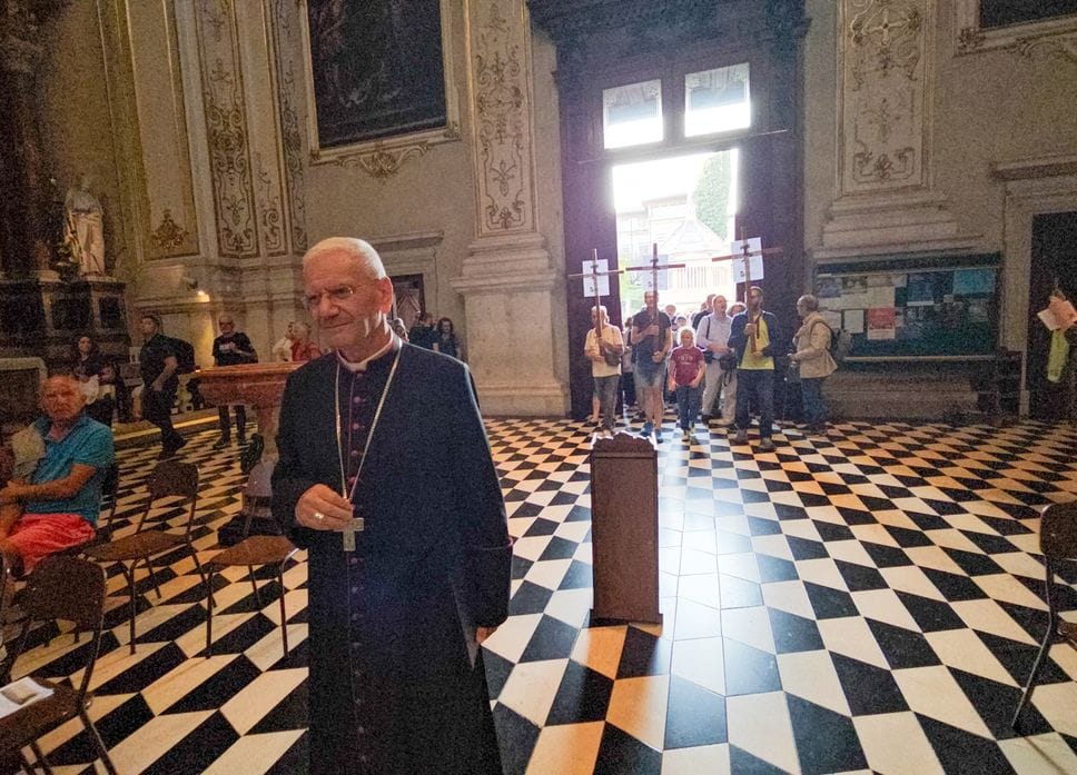 San Francesco, in Cattedrale a Bergamo con il Vescovo Beschi: «Apriamo il cuore» - Video