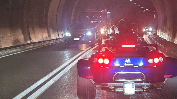 Scontro in galleria a San Pellegrino: un ferito e code